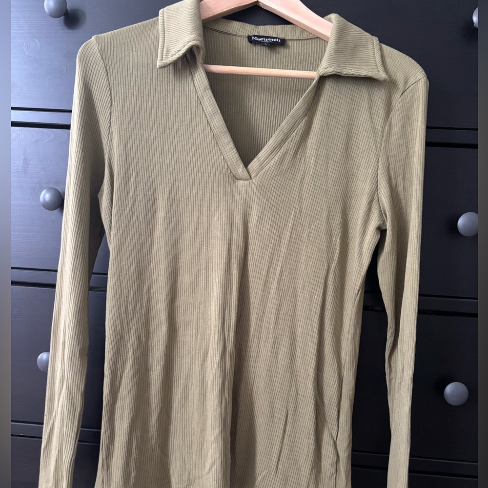 Collared Olive Fitted Long Sleeve Polo Top
